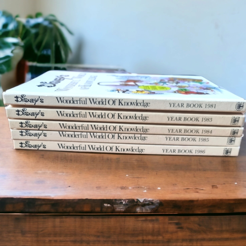 Disney's Wonderful World of Knowledge Year Books Set of 5